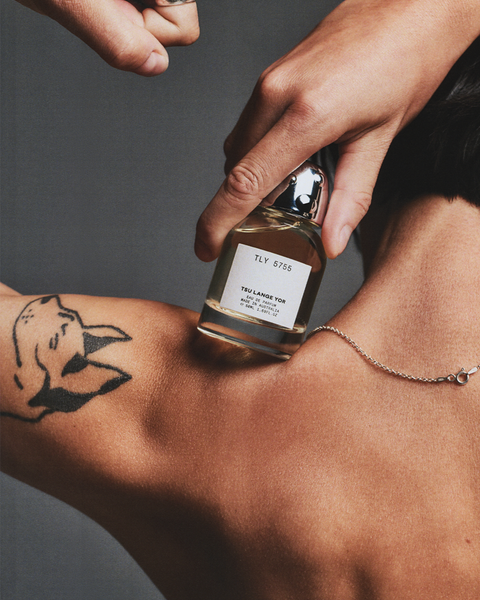 TLY_b1cefff3-f5ed-4083-801d-